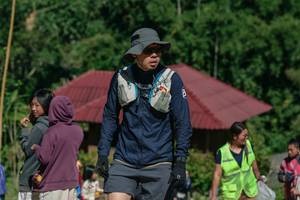 BIB: 
                            <button type="button" onclick="openModal(26719629)" class="btn btn-primary btn-sm float-right btn-popup" data-toggle="modal" data-target=".modal-high-quality">
                        <i class="fas fa-shopping-cart"></i> Add to Cart
                    </button>
                                            <button type="button" onclick="isThisMe(26719629, true)" class="btn btn-success btn-sm float-right btn-popup btn-isme hidden" data-toggle="tooltip" data-placement="bottom" title="นี่คือรูปของคุณใช่ไหม คลิกที่นี่เพื่อเอาเข้าอัลบั้ม">
                        <i class="fas fa-plus"></i> Add to album
                    </button>
                    <button type="button" onclick="isThisMe(26719629, false)" class="btn btn-warning btn-sm float-right btn-popup btn-isnotme hidden">
                        <i class="fas fa-ban"></i> Remove from album
                    </button>